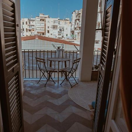 Апартаменты Casa Di Habibi Бари Экстерьер фото